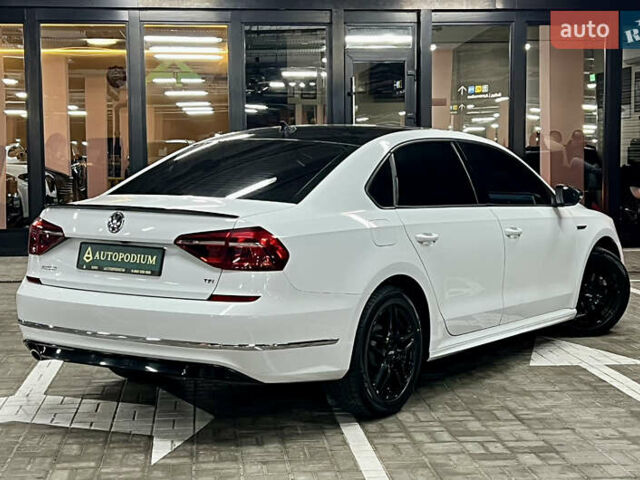 Білий Фольксваген Пассат, об'ємом двигуна 1.98 л та пробігом 143 тис. км за 12900 $, фото 11 на Automoto.ua