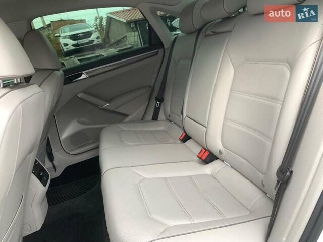 Білий Фольксваген Пассат, об'ємом двигуна 2 л та пробігом 152 тис. км за 16690 $, фото 26 на Automoto.ua