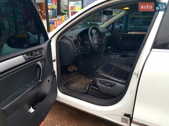 Белый Фольксваген Пассат, объемом двигателя 1.98 л и пробегом 70 тыс. км за 13500 $, фото 11 на Automoto.ua