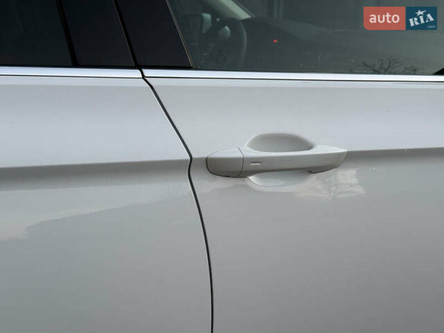 Белый Фольксваген Пассат, объемом двигателя 1.97 л и пробегом 98 тыс. км за 21500 $, фото 19 на Automoto.ua