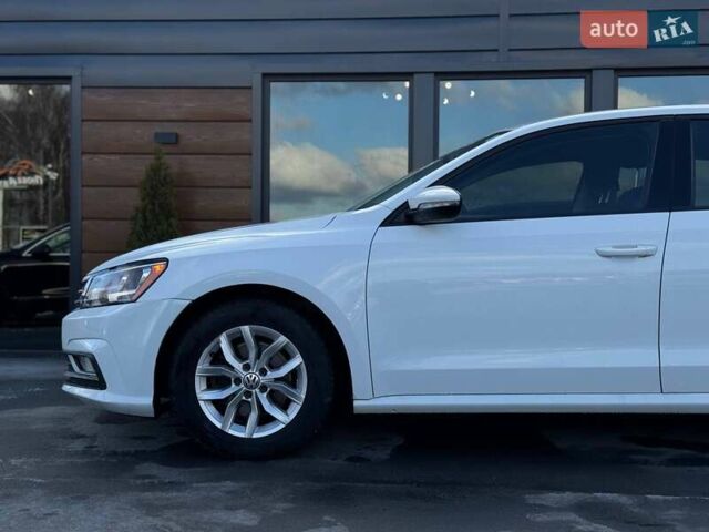 Белый Фольксваген Пассат, объемом двигателя 2 л и пробегом 90 тыс. км за 12800 $, фото 8 на Automoto.ua