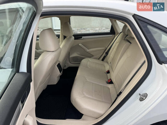 Белый Фольксваген Пассат, объемом двигателя 2 л и пробегом 214 тыс. км за 10800 $, фото 31 на Automoto.ua