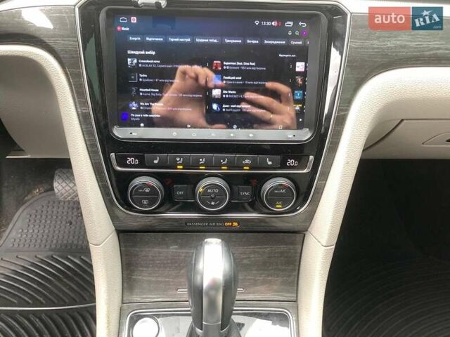 Білий Фольксваген Пассат, об'ємом двигуна 2 л та пробігом 152 тис. км за 16690 $, фото 36 на Automoto.ua