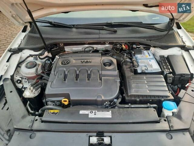 Белый Фольксваген Пассат, объемом двигателя 2 л и пробегом 199 тыс. км за 21999 $, фото 76 на Automoto.ua