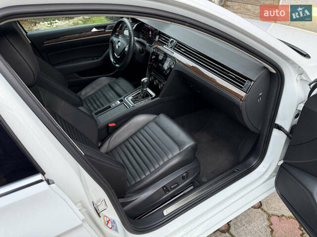 Белый Фольксваген Пассат, объемом двигателя 1.97 л и пробегом 98 тыс. км за 21500 $, фото 35 на Automoto.ua