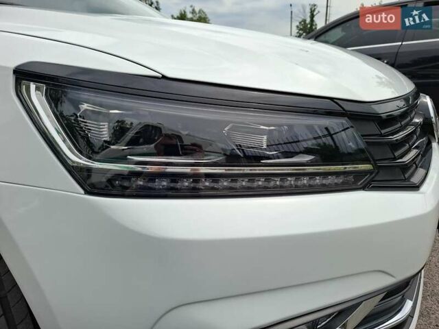 Белый Фольксваген Пассат, объемом двигателя 1.98 л и пробегом 134 тыс. км за 15500 $, фото 5 на Automoto.ua