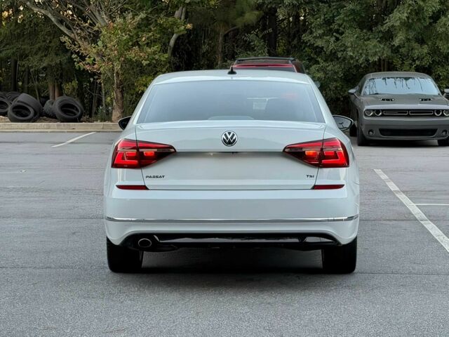 Білий Фольксваген Пассат, об'ємом двигуна 2 л та пробігом 46 тис. км за 11300 $, фото 3 на Automoto.ua