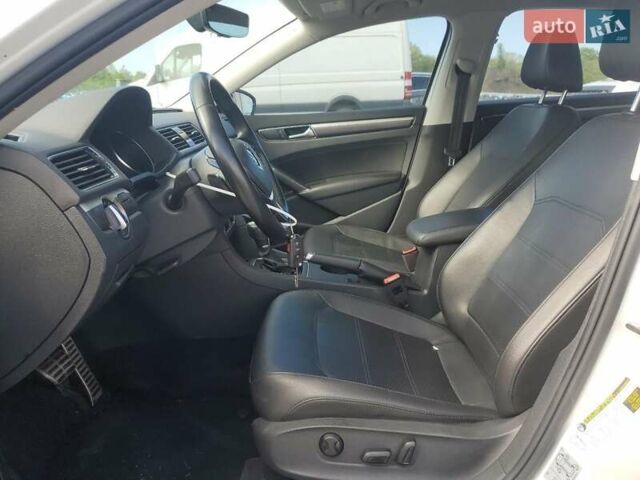 Белый Фольксваген Пассат, объемом двигателя 0 л и пробегом 73 тыс. км за 2500 $, фото 6 на Automoto.ua