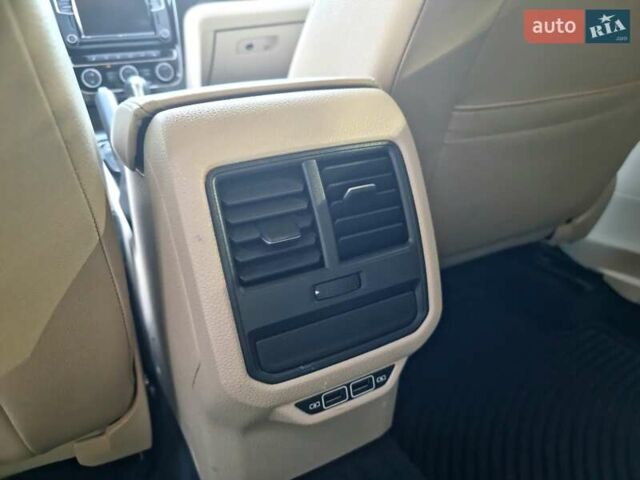 Белый Фольксваген Пассат, объемом двигателя 2 л и пробегом 148 тыс. км за 16700 $, фото 18 на Automoto.ua