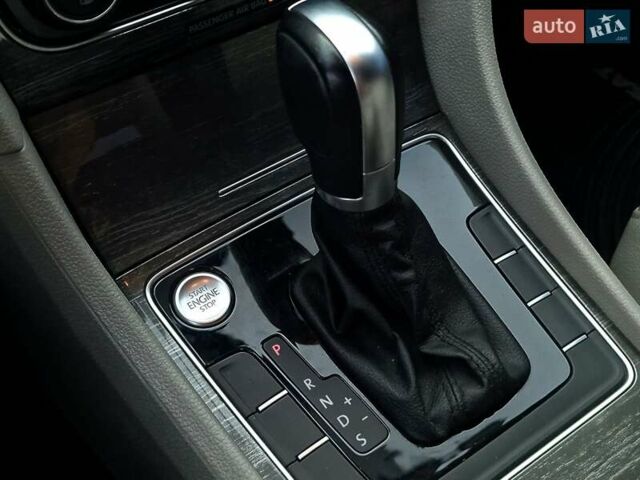Белый Фольксваген Пассат, объемом двигателя 1.98 л и пробегом 70 тыс. км за 13499 $, фото 32 на Automoto.ua
