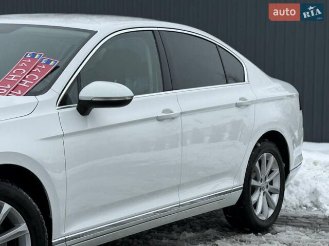 Белый Фольксваген Пассат, объемом двигателя 2 л и пробегом 198 тыс. км за 18950 $, фото 10 на Automoto.ua