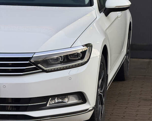 Белый Фольксваген Пассат, объемом двигателя 1.97 л и пробегом 98 тыс. км за 21500 $, фото 13 на Automoto.ua