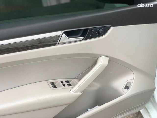 Білий Фольксваген Пассат, об'ємом двигуна 2 л та пробігом 152 тис. км за 16490 $, фото 21 на Automoto.ua