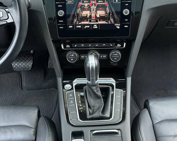 Белый Фольксваген Пассат, объемом двигателя 1.97 л и пробегом 98 тыс. км за 21500 $, фото 38 на Automoto.ua