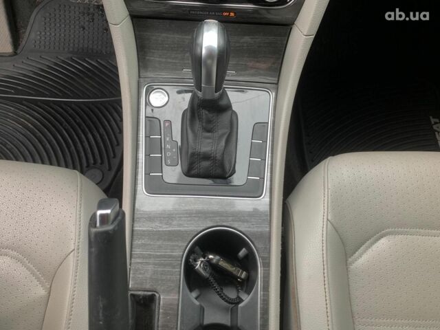 Білий Фольксваген Пассат, об'ємом двигуна 2 л та пробігом 152 тис. км за 16490 $, фото 37 на Automoto.ua