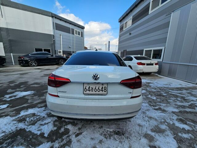 Белый Фольксваген Пассат, объемом двигателя 2 л и пробегом 110 тыс. км за 12700 $, фото 8 на Automoto.ua