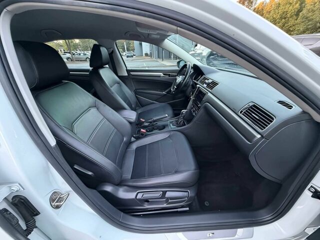 Білий Фольксваген Пассат, об'ємом двигуна 2 л та пробігом 32 тис. км за 8500 $, фото 10 на Automoto.ua