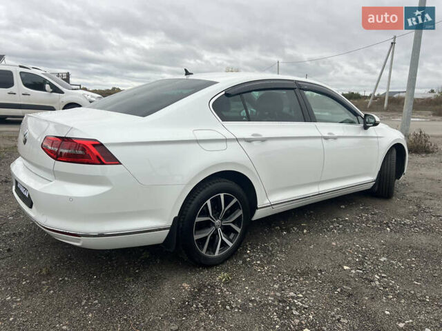 Белый Фольксваген Пассат, объемом двигателя 2 л и пробегом 120 тыс. км за 22000 $, фото 2 на Automoto.ua