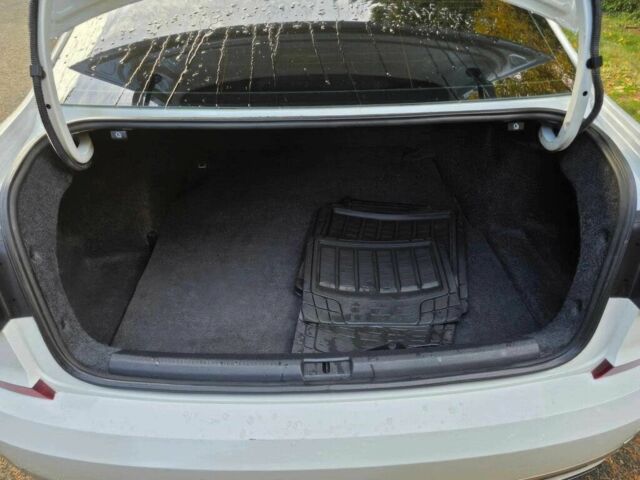 Белый Фольксваген Пассат, объемом двигателя 2 л и пробегом 50 тыс. км за 13600 $, фото 13 на Automoto.ua