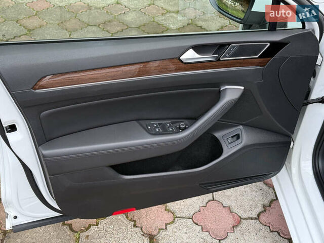 Белый Фольксваген Пассат, объемом двигателя 1.97 л и пробегом 98 тыс. км за 21500 $, фото 21 на Automoto.ua