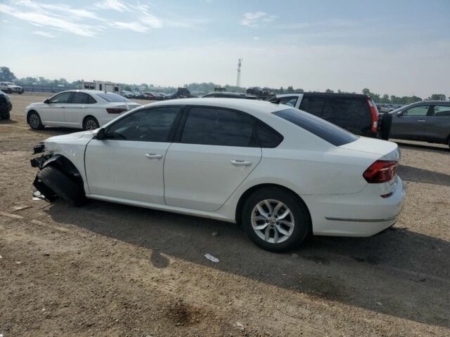 Белый Фольксваген Пассат, объемом двигателя 2 л и пробегом 175 тыс. км за 7200 $, фото 3 на Automoto.ua