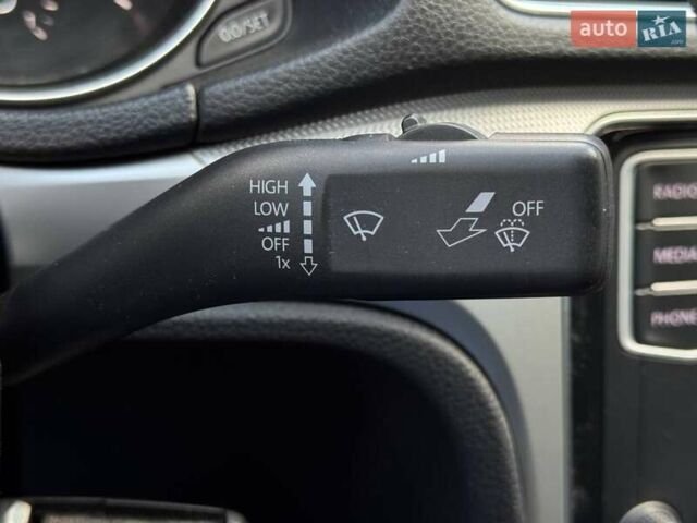 Белый Фольксваген Пассат, объемом двигателя 2 л и пробегом 90 тыс. км за 12800 $, фото 42 на Automoto.ua