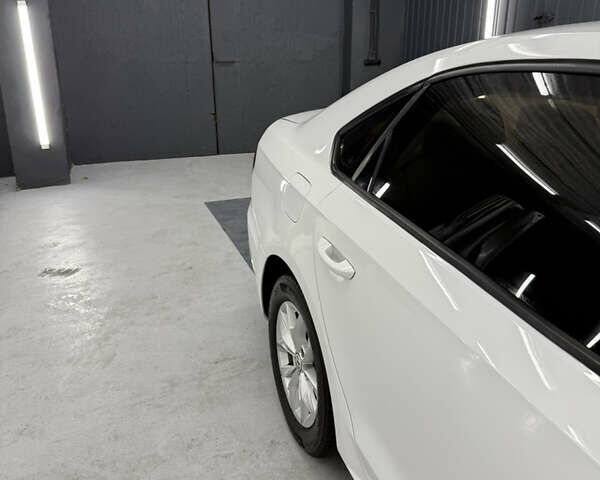 Фольксваген Пассат 2018 в Одессе на Automoto.ua Белый Фольксваген Пассат, объемом двигателя 1.98 л и пробегом 162 тыс. км за 15500 $, фото 8 на Automoto.ua