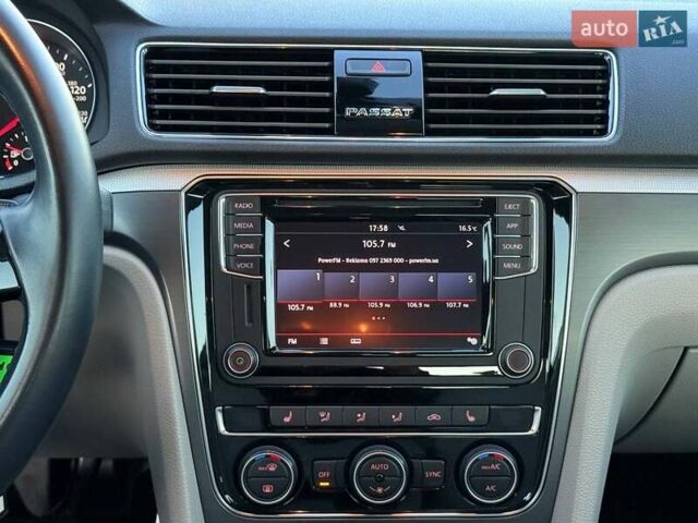 Білий Фольксваген Пассат, об'ємом двигуна 2 л та пробігом 145 тис. км за 18500 $, фото 34 на Automoto.ua