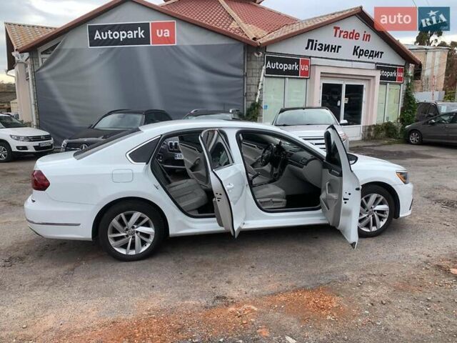 Білий Фольксваген Пассат, об'ємом двигуна 2 л та пробігом 152 тис. км за 16690 $, фото 13 на Automoto.ua