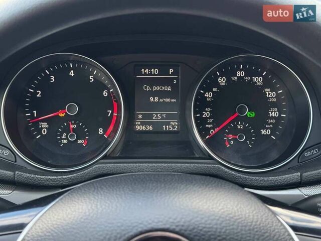 Белый Фольксваген Пассат, объемом двигателя 2 л и пробегом 90 тыс. км за 12800 $, фото 38 на Automoto.ua