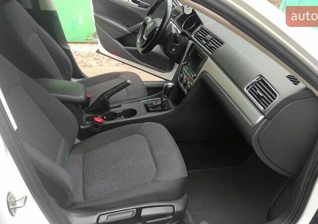 Белый Фольксваген Пассат, объемом двигателя 2 л и пробегом 157 тыс. км за 12200 $, фото 17 на Automoto.ua