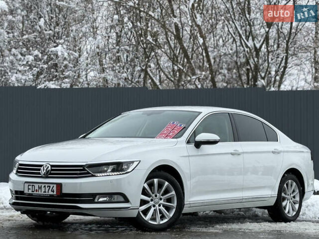 Белый Фольксваген Пассат, объемом двигателя 2 л и пробегом 198 тыс. км за 18950 $, фото 4 на Automoto.ua