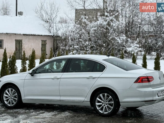 Белый Фольксваген Пассат, объемом двигателя 2 л и пробегом 198 тыс. км за 18950 $, фото 43 на Automoto.ua