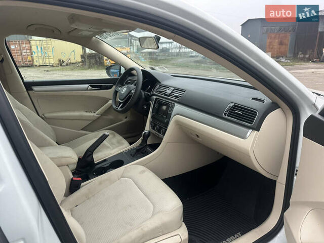 Білий Фольксваген Пассат, об'ємом двигуна 2 л та пробігом 147 тис. км за 8600 $, фото 9 на Automoto.ua