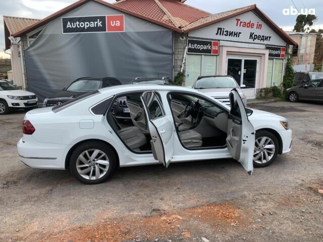 Білий Фольксваген Пассат, об'ємом двигуна 2 л та пробігом 152 тис. км за 16490 $, фото 13 на Automoto.ua