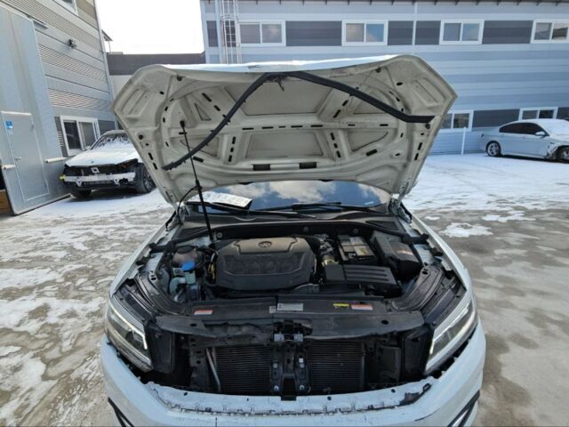 Белый Фольксваген Пассат, объемом двигателя 2 л и пробегом 110 тыс. км за 12700 $, фото 33 на Automoto.ua