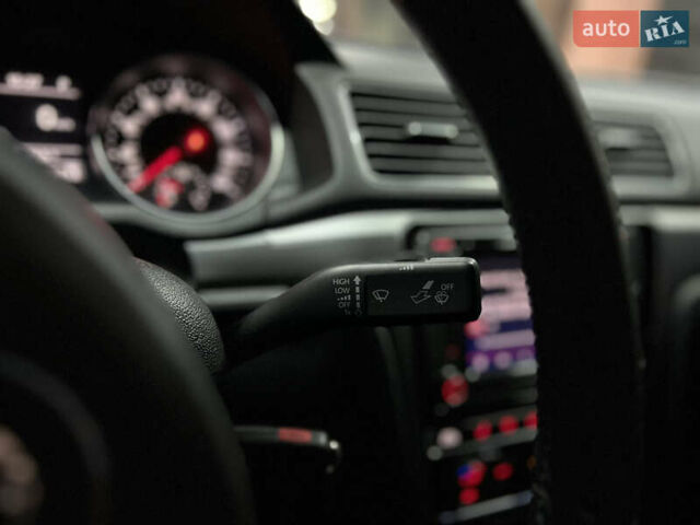 Білий Фольксваген Пассат, об'ємом двигуна 1.98 л та пробігом 143 тис. км за 12900 $, фото 25 на Automoto.ua