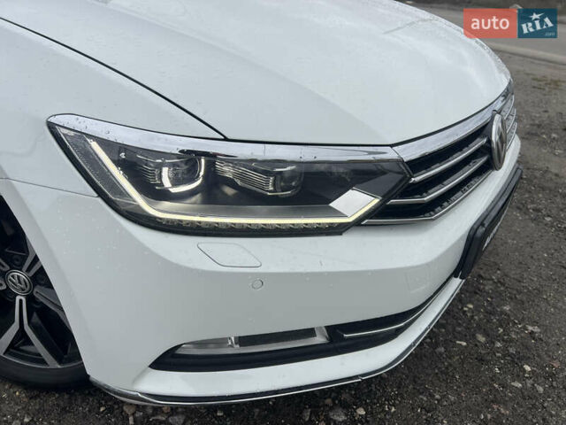 Белый Фольксваген Пассат, объемом двигателя 2 л и пробегом 120 тыс. км за 22000 $, фото 15 на Automoto.ua