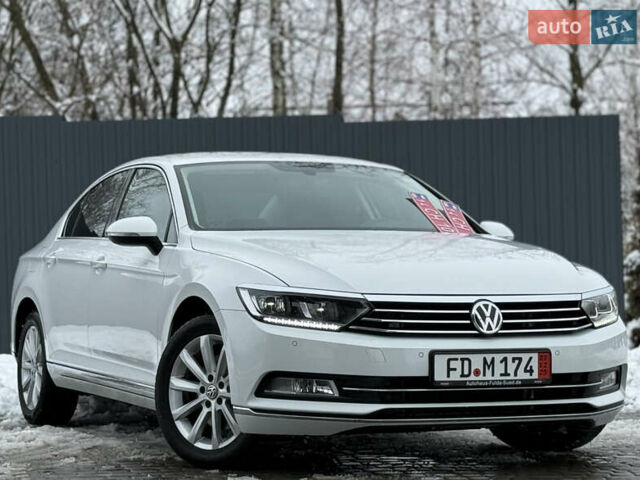 Белый Фольксваген Пассат, объемом двигателя 2 л и пробегом 198 тыс. км за 18950 $, фото 24 на Automoto.ua