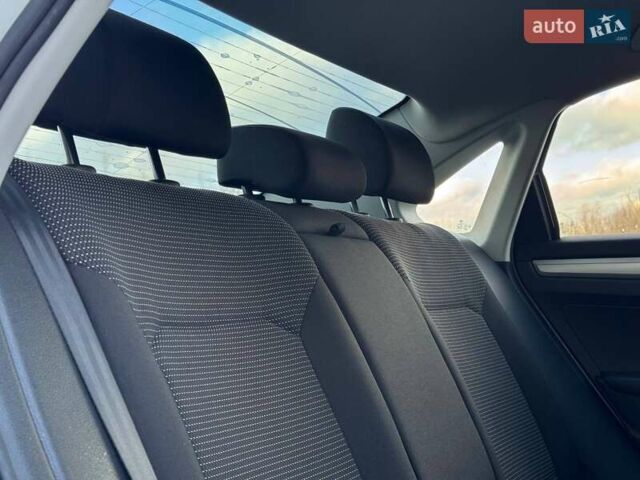 Белый Фольксваген Пассат, объемом двигателя 2 л и пробегом 90 тыс. км за 12800 $, фото 68 на Automoto.ua