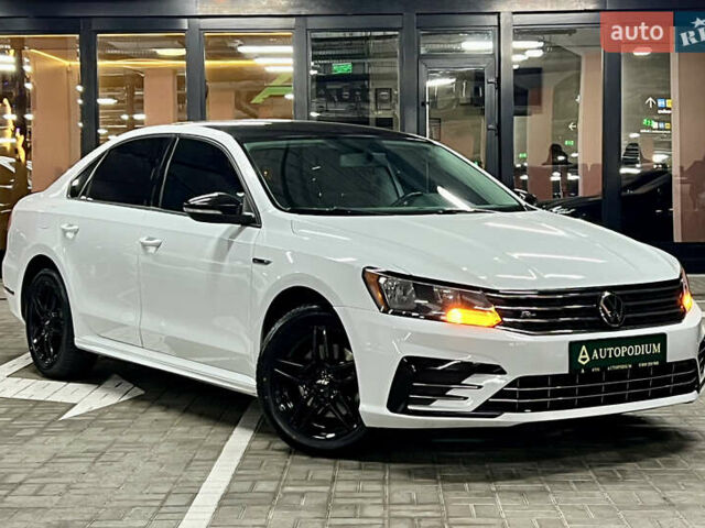 Білий Фольксваген Пассат, об'ємом двигуна 1.98 л та пробігом 143 тис. км за 13800 $, фото 2 на Automoto.ua