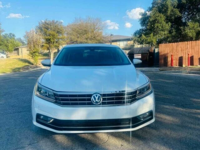 Білий Фольксваген Пассат, об'ємом двигуна 2 л та пробігом 44 тис. км за 10400 $, фото 1 на Automoto.ua