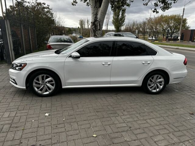 Білий Фольксваген Пассат, об'ємом двигуна 2 л та пробігом 71 тис. км за 13900 $, фото 2 на Automoto.ua