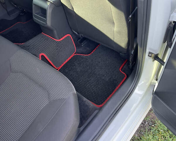 Белый Фольксваген Пассат, объемом двигателя 2 л и пробегом 132 тыс. км за 13200 $, фото 19 на Automoto.ua