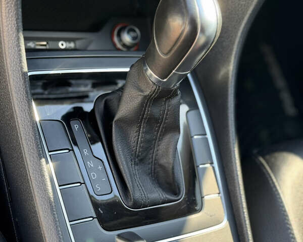 Белый Фольксваген Пассат, объемом двигателя 2 л и пробегом 117 тыс. км за 15200 $, фото 21 на Automoto.ua