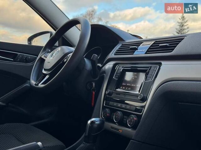 Белый Фольксваген Пассат, объемом двигателя 2 л и пробегом 90 тыс. км за 12800 $, фото 75 на Automoto.ua