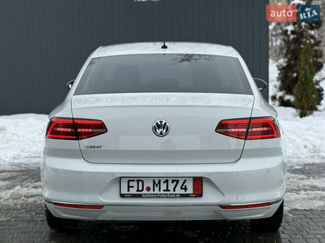 Белый Фольксваген Пассат, объемом двигателя 2 л и пробегом 198 тыс. км за 18950 $, фото 45 на Automoto.ua