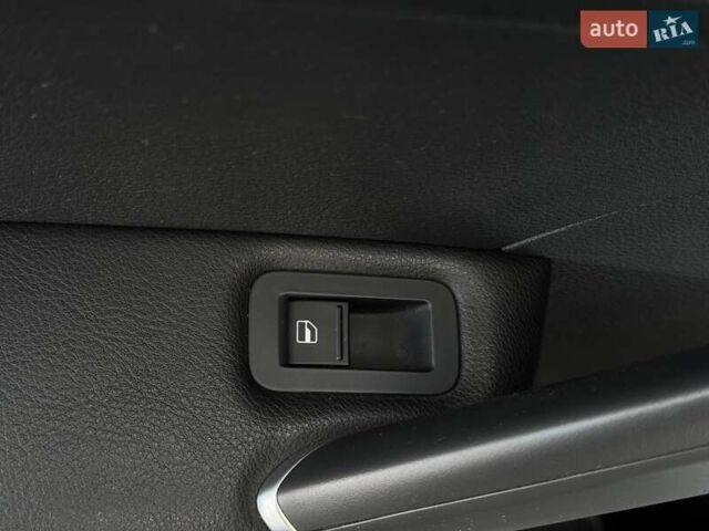 Белый Фольксваген Пассат, объемом двигателя 2 л и пробегом 90 тыс. км за 12800 $, фото 50 на Automoto.ua