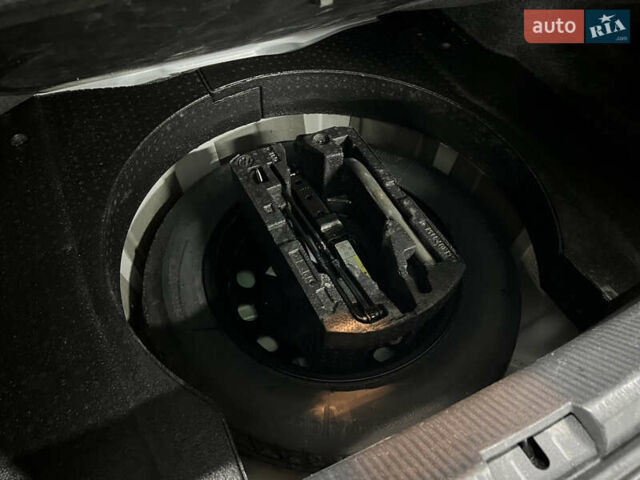 Білий Фольксваген Пассат, об'ємом двигуна 1.98 л та пробігом 143 тис. км за 12900 $, фото 45 на Automoto.ua