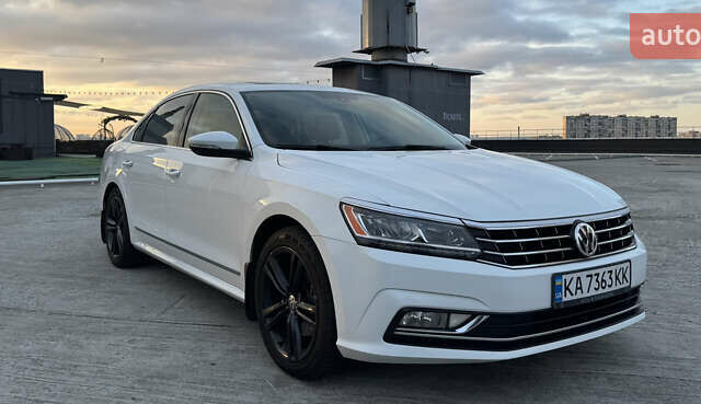 Белый Фольксваген Пассат, объемом двигателя 1.98 л и пробегом 134 тыс. км за 15900 $, фото 2 на Automoto.ua